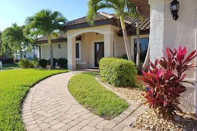 Image de Villa Sofie Southwest Cape Coral near Cape Harbour, family friendly features