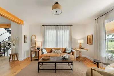 Image de Rustic roots meets modern luxury in a charming renovated 1880 Farmhouse.