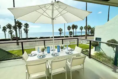 Image de Best in Oceanside, Oceanfront Condo: Steps to Sand, Pier, Restaurants, Downtown!