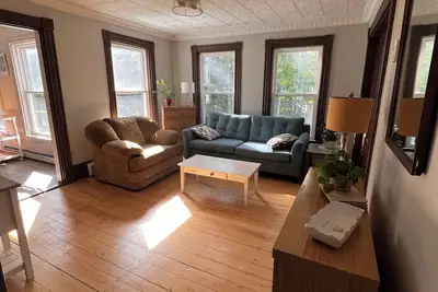 Image de Spacious 2-bedroom Apartment in Pittsfield