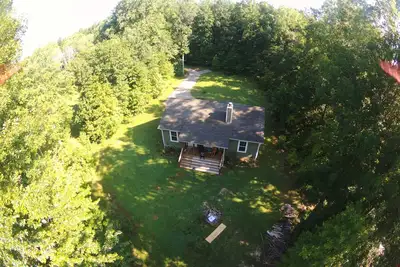 Image de Still Waters a secluded quiet lake front home close to Hampden Sydney & Longwood