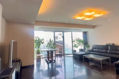 Image de 4-bedroom condo in charming Seoul Un Village, Full-Ac. Floor-heating.