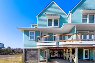 Image de Pelican: Buxton Townhouse w/ Ocean Views & Porch