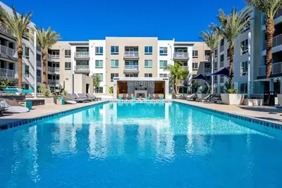 Image de Modern Studio @Central Irvine | Pool • Gym • Bbq