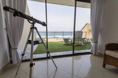 Image de Beachfront | Sea Views | Central location