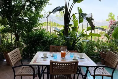 Image de Sweet Sun King apt– A Peaceful Oasis Just 10 Minutes from Corso Italia ☀️🌿