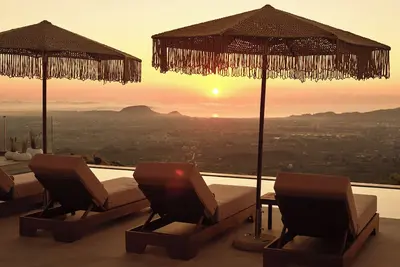 Image de Iconic skyview Segreto Villa – 7 Bedrooms, Massive Pool, Gym & Unrivaled Views.