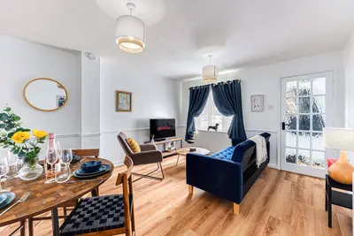 Image de Cosy Sleeps 5 Bedford Stay