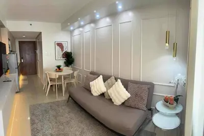 Image de Appartement de style scandinave à Pasay à louer - Appartement entier avec balcon donnant sur le Moa
