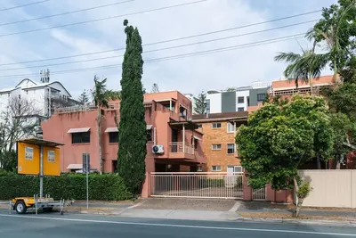 Image de Coastal 2br Retreat | Heart of Broadbeach Living