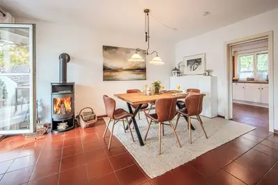 Image de Jolie's Cottage - your dog-friendly vacation home with sauna, garden & fireplace