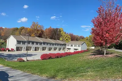 Image de Spacious 5-bedroom condo in charming Altoona with Ac