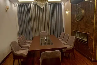 Image de Comflux Spacious & Neat 5-Bedroom House With 6 Free Parkings On Site