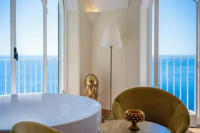 Image de Royal Suite sea view with tub and free parking