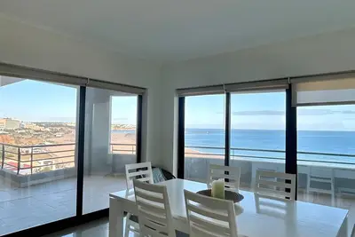Image de Appartement « Wave House » avec vue sur la mer, Wi-Fi et climatisation