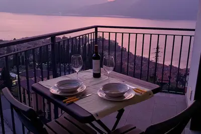 Lake Dream1: Como Lake View