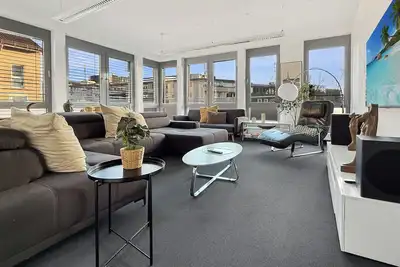 Image de Zentrale 6-Zi. -Ferienwohnung München mit Balkon & Spielzimmer – für 16 Gäste