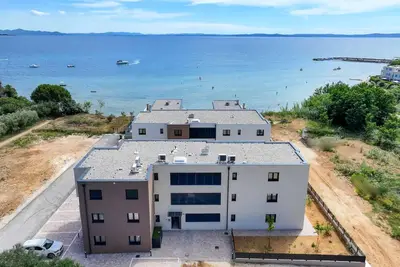 Image de Superbe appartement à Privlaka avec vue sur la mer.