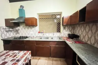 Image de Maison De Bussy – A Touch of French Charm in the Heart of the City