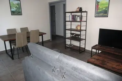 Image de Appartement avec piscine et vue sur la garrigue