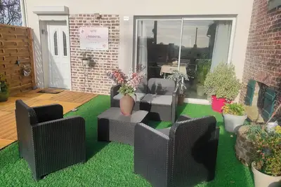 Image de L'essentiel en campagne (Calais)\nFermette à 10mn de la plage! \nParking Privé!