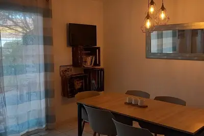 Image de Maison de vacances 'Au Pin' avec terrasse privée, Wi-Fi et climatisation