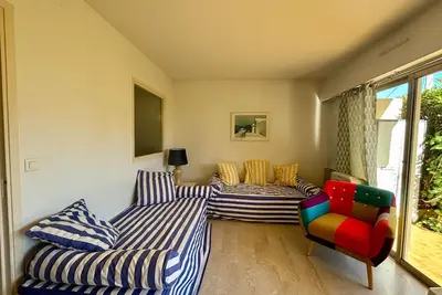 Image de Appartement charmant avec jardin à Antibes