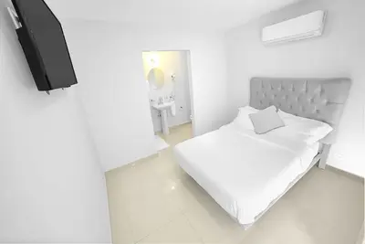 Image de ChillPlace/PrivateBalcony 10min walk d`Border