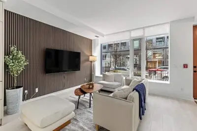Image de Modern 4 Bedroom Suite with 3 Baths close to the Distillery District