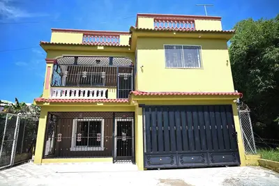 Image de Lovely 3-bedroom apartment with Ac in Imbert