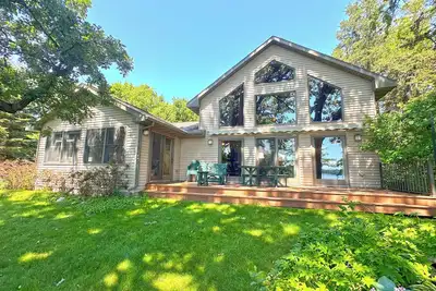 Image de Hosta Haven on Clearwater Lake - 5 Bedroom Lake House