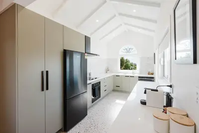 Image de Stylish Central Hamilton Retreat Near Hospital & Lake