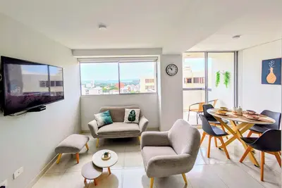 Image de Modern apartment near the Ventura, swimming pool, gym and excellent view.