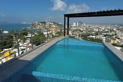 Image de Apartment with panoramic terrace overlooking the sea and the city