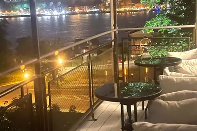 Image de Vue Royale Castle Frontenac View Balcons 6 bedrooms/16 guests Ferry