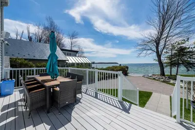 Image de Lakeside Escape in Ramara | Private Water Access