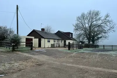 Image de Court House Farmhouse, pet friendly, with hot tub in Charmouth
