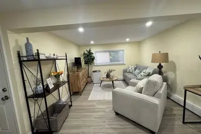 Image de Cozy 1-bedroom apartment in charming Shirley with private entrance