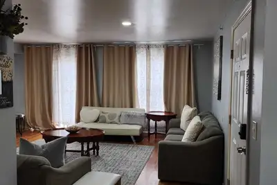 Image de Comfortable 6br ★ Free Parking • Near Nyc & Ewr