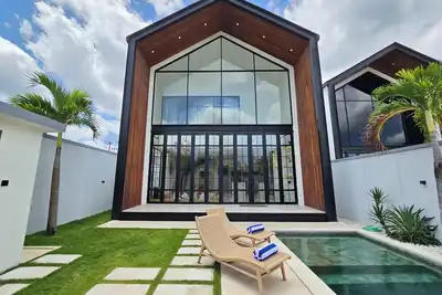 Image de Stylish & Airy 3br Villa Near Canggu Hotspots