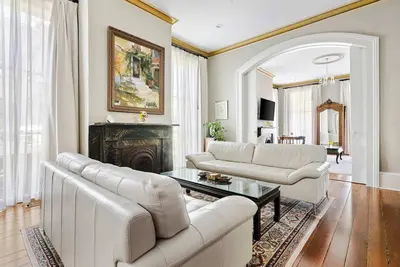 Image de Wilden House | Luxury, Regal, Spacious w/ Parking