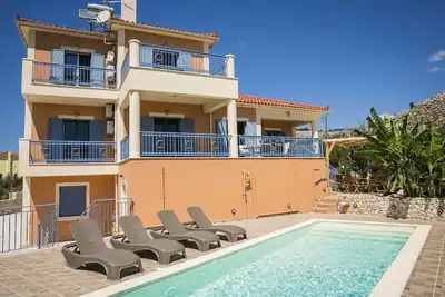 Image de Villa Xenia - Trois Chambres Villa, Couchages 6