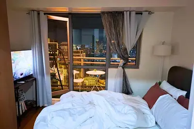 High floor Makati Skyline Condo