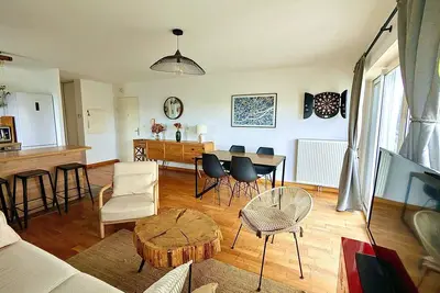 Image de Appartement avec balcon et parking proche centre