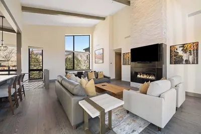 Image de Riverfront Residence 02