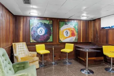 Image de Private Fenced Yard• King Bed • Grill• Fireplace