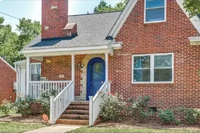 Image de Delightful 4-bedroom house right outside of Beautiful Downtown Raleigh!