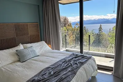 Image de Calido departamento con vista al Nahuel Huapi en Bariloche