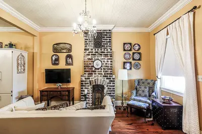 Image de Vintage cottage w/ Private Courtyard