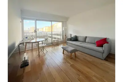 Image de Salon+chambre+salle de bains: privés